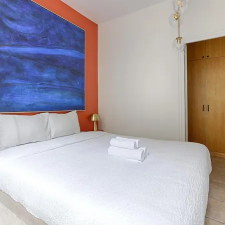 Mykeypers - Splendid Parisian Flat 6p - 2 Bedrooms - Rue Montorgueil Lägenhet *
