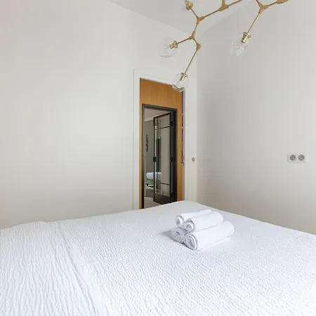 Mykeypers - Splendid Parisian Flat 6p - 2 Bedrooms - Rue Montorgueil Lägenhet *